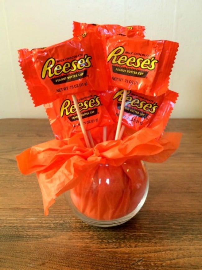 Halloween Candy Bouquet Ideas | The Bewitchin' Kitchen