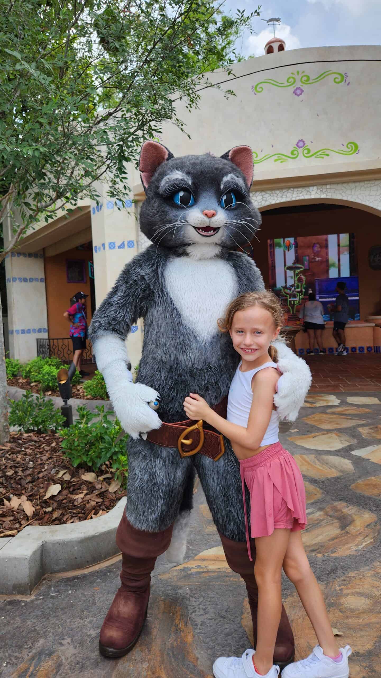 Kitty Soft Paws at Mama Luna Feline Fiesta Dreamworks Land 