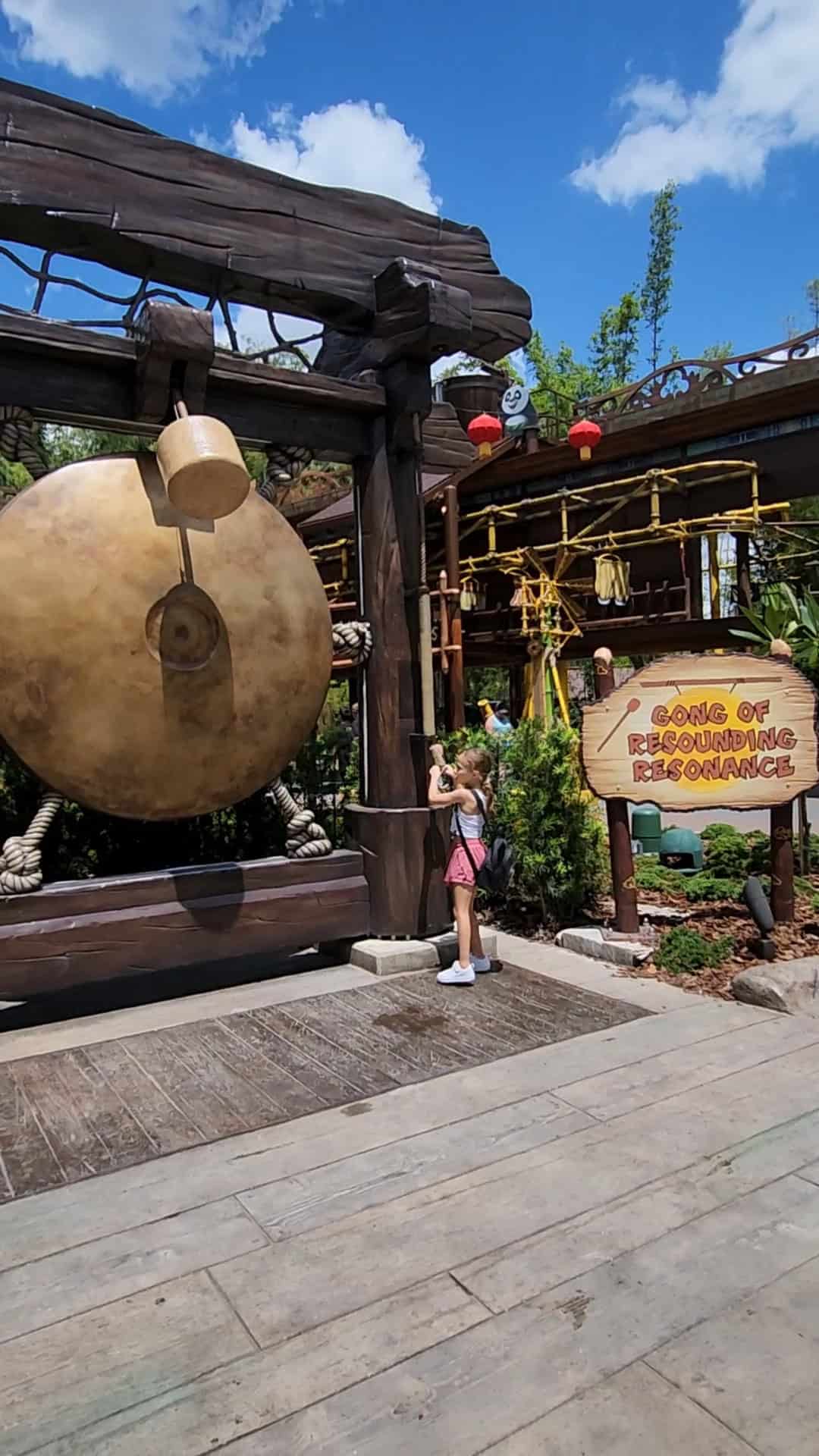 Gong of Resounding Resonance at Universal Studios Dreamworks Land