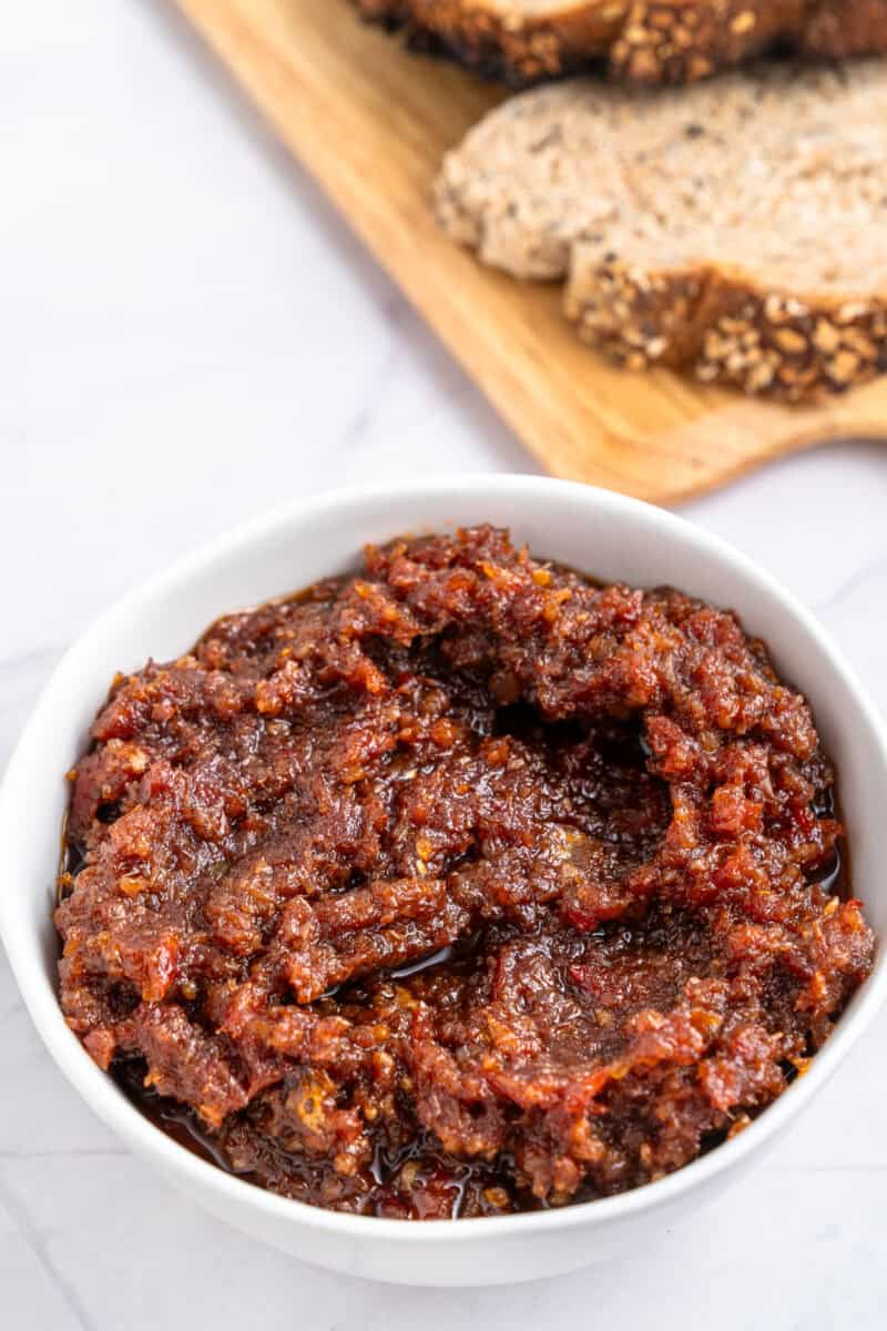 Bacon Tomato Jam: A Savory Spread for Every Dish