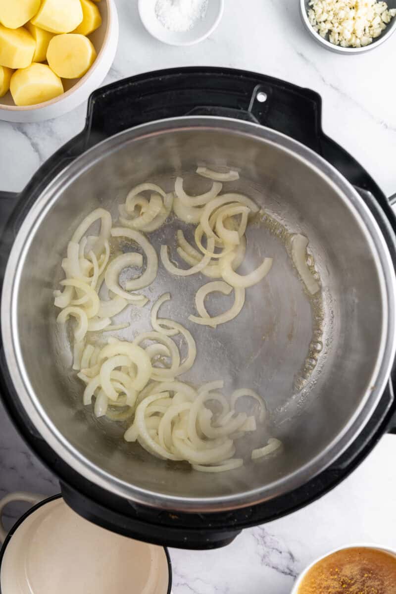 cooked onions in an instant pot