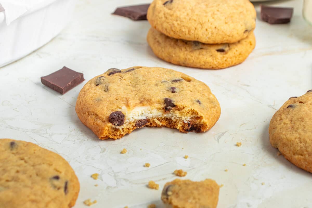 Chocolae-chip-cheesecake-cookies